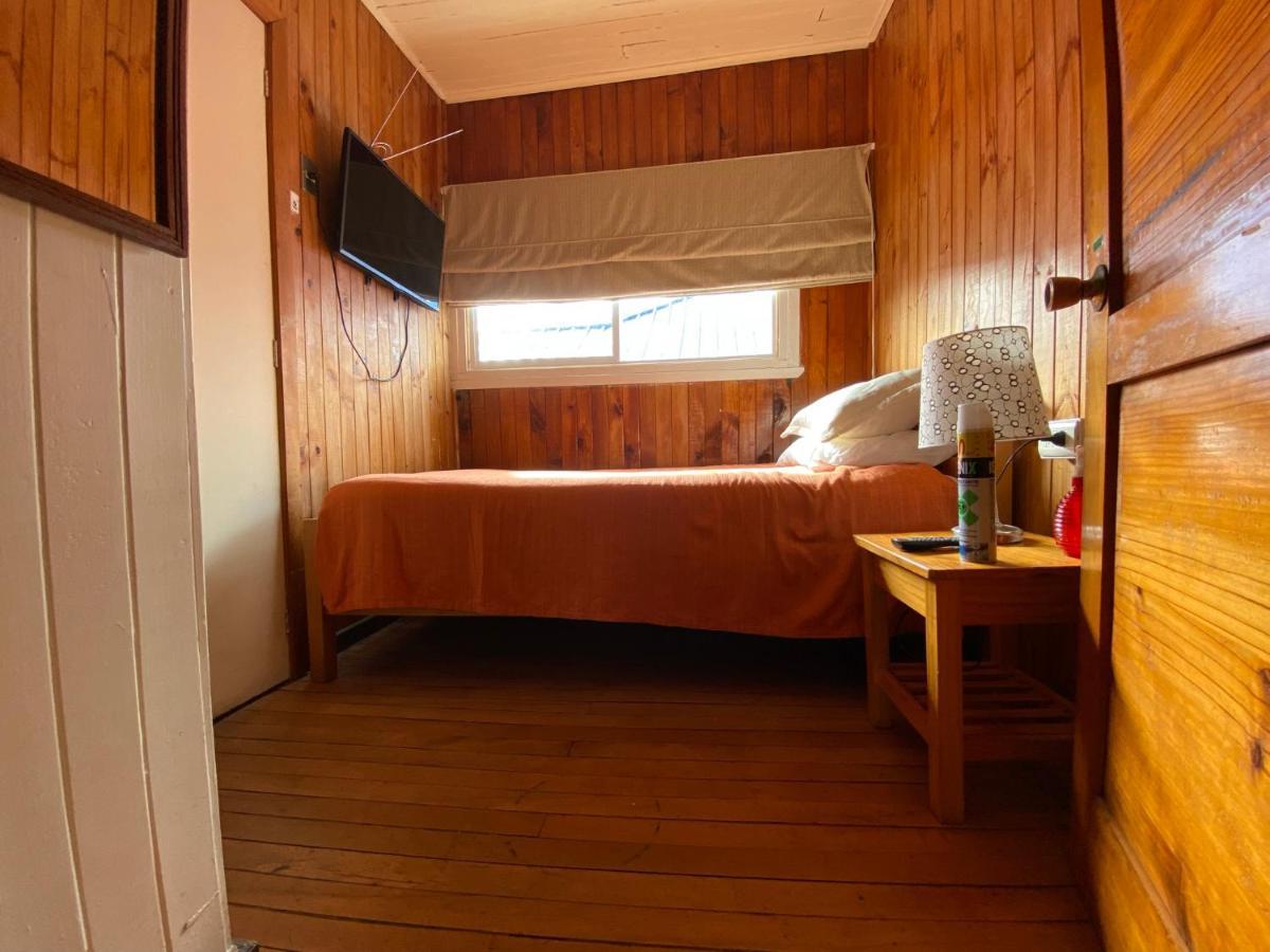Ancud Petit Hostal Exterior photo